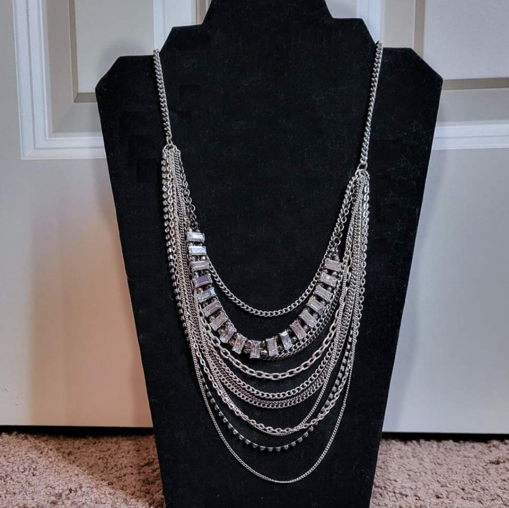 Simply Vera Wang Multi Strand Layered Necklace With Crystals 15$